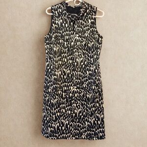 Tahari Black and White Abstract Patterned Mini Sheath Dress